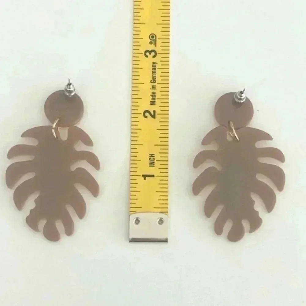 Beige Tan Tropical Hawaiian Palm Style Acrylic Drop Earrings NWT